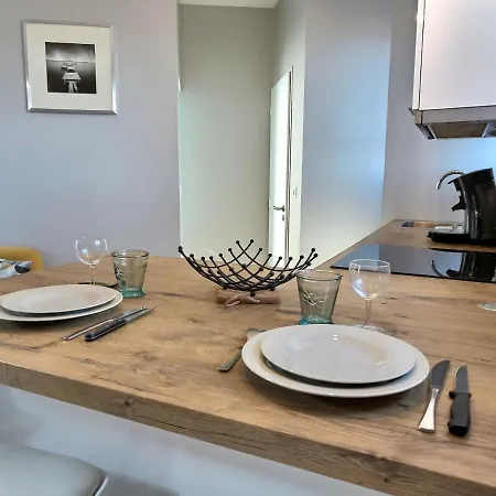 Le Colibri ⁂ Centre-ville ⁂ Fibre * アルビ